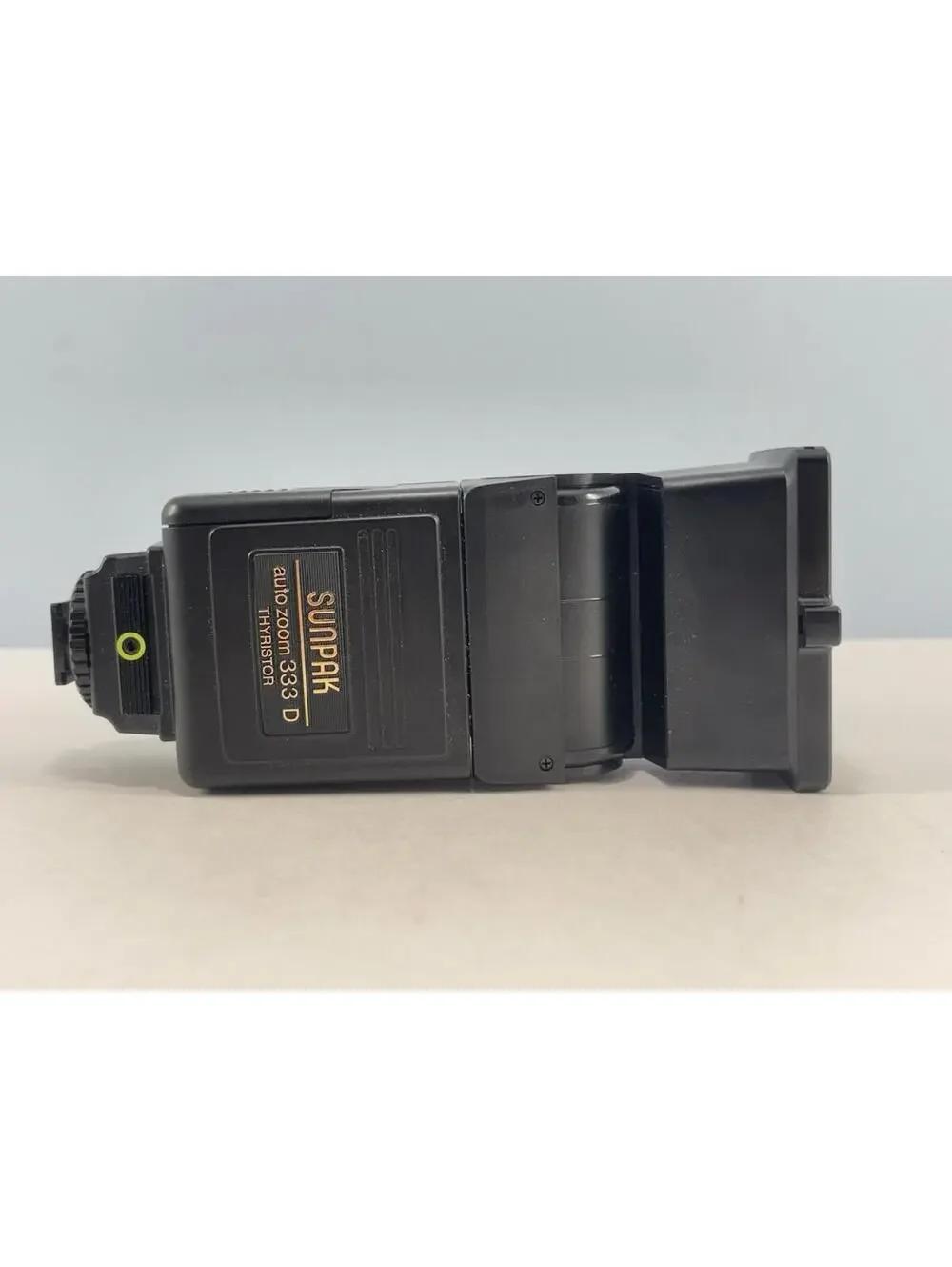 Sunpak autozoom 333 D Thyristor Flash with Manual CORRODED BATTERY TERMINAL